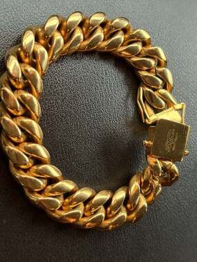 Mens Heavy Gold Cuban-Curb Link Bracelet